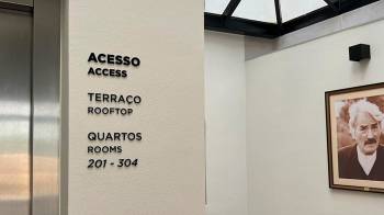 Letras em acrílico preto 2