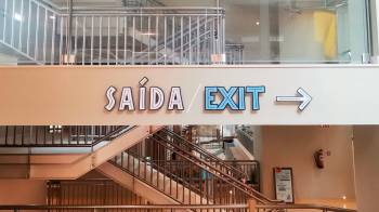 Letras em dibond decorado a vinil