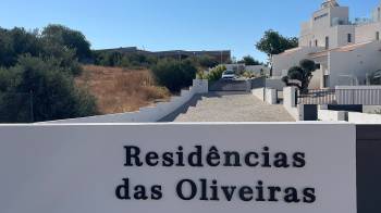 Letras em ferro